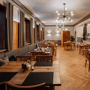 Hotel Zu Den Drei Kronen, Donauwörth